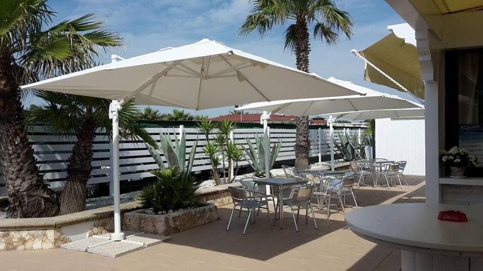 Baywatch Hotel Margherita Di Savoia Exterior foto